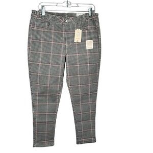 New St Johns Bay Skinny Jean Pants Size 12P Black Plaid BNWT